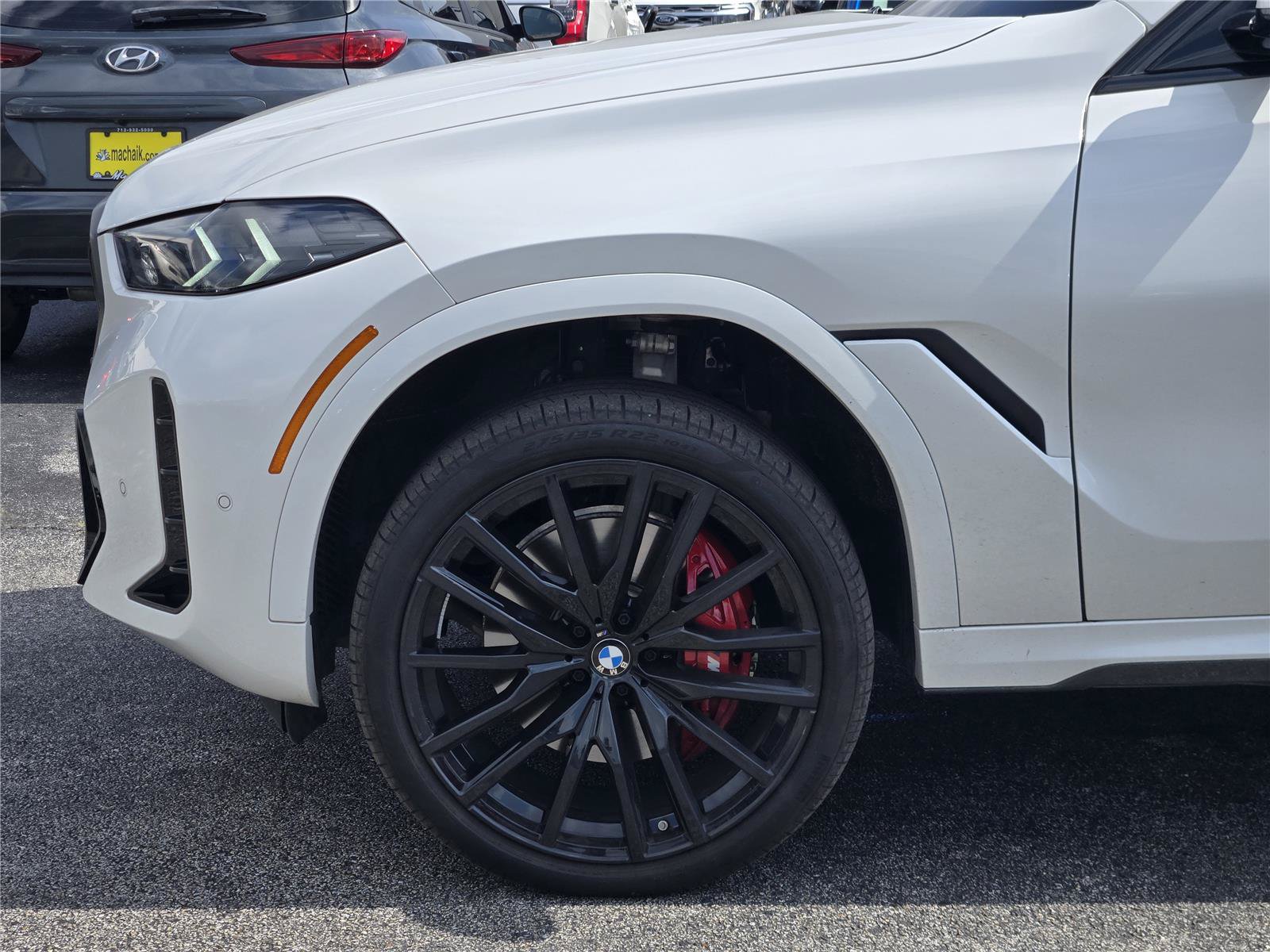 Used 2026 BMW X6 xDrive40i w/ Premium Package AWD/4WD image 9