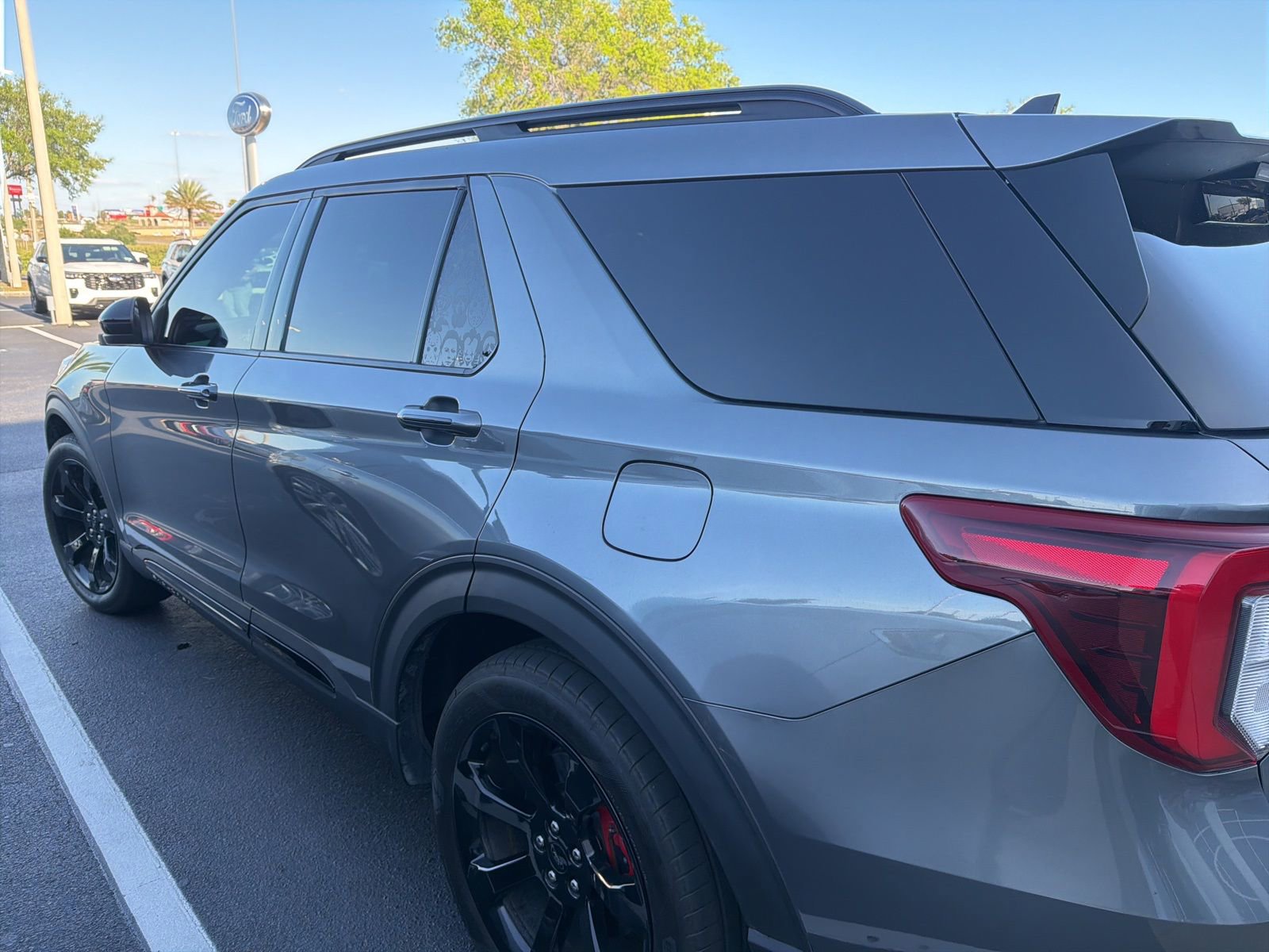 Certified 2022 Ford Explorer ST w/ ST Street Pack RWD image 6