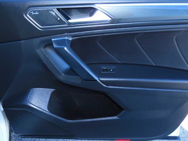 Used 2019 Volkswagen Tiguan SEL Premium image 20