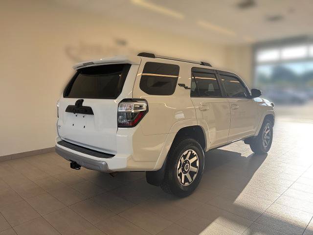Used 2018 Toyota 4Runner TRD Off-Road Premium AWD/4WD image 2