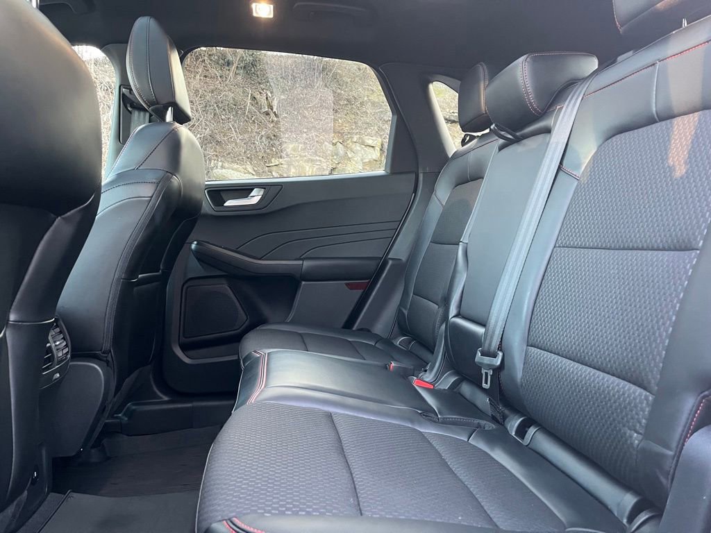 Certified 2024 Ford Escape ST-Line w/ Tech Pack #1 image 11
