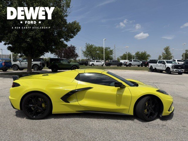 Used 2022 Chevrolet Corvette Stingray Premium Conv w/ Z51 Performance Package RWD image 9