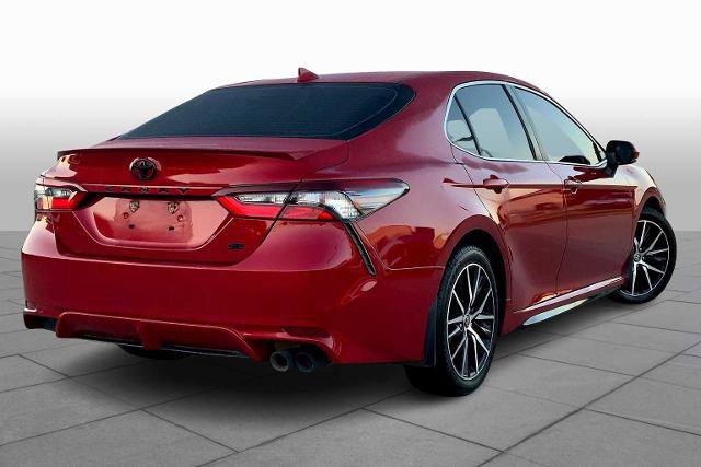 Used 2021 Toyota Camry SE w/ Convenience Package image 4
