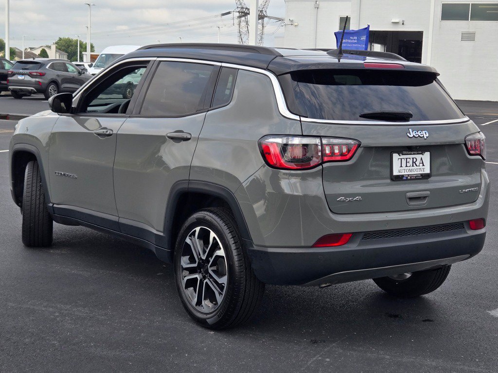 Used 2024 Jeep Compass Limited AWD/4WD image 15