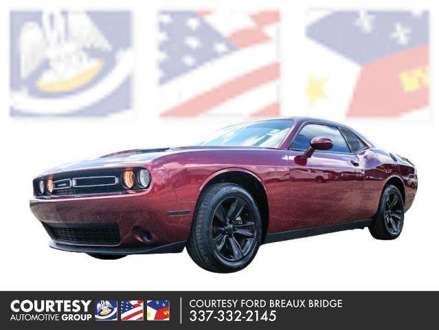 Used 2023 Dodge Challenger SXT image 4
