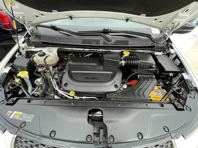 Used 2024 Chrysler Pacifica Touring-L FWD image 33