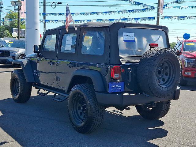 Used 2018 Jeep Wrangler Unlimited Sport w/ Connectivity Group AWD/4WD image 4