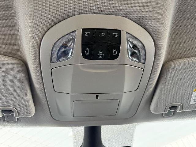 Used 2023 Chrysler Voyager LX FWD image 20