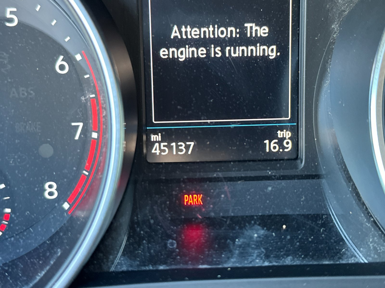 Used 2018 Volkswagen Tiguan S FWD image 32