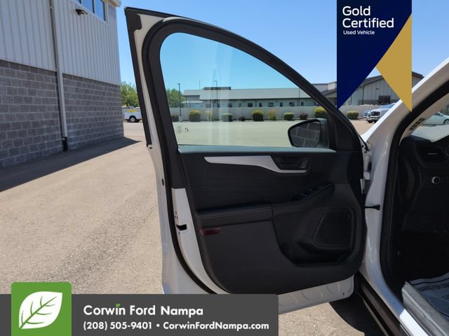 Certified 2022 Ford Escape SE AWD/4WD image 12