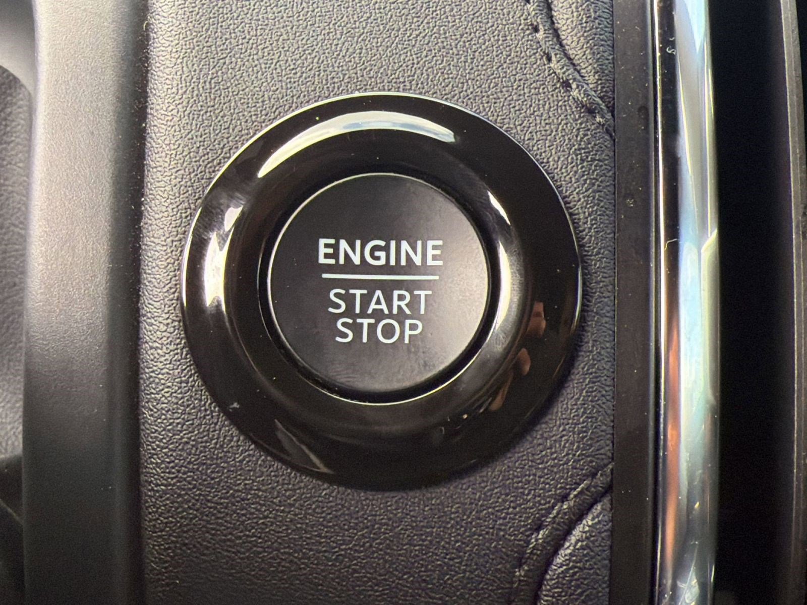Certified 2025 Ford Expedition Tremor AWD/4WD image 21