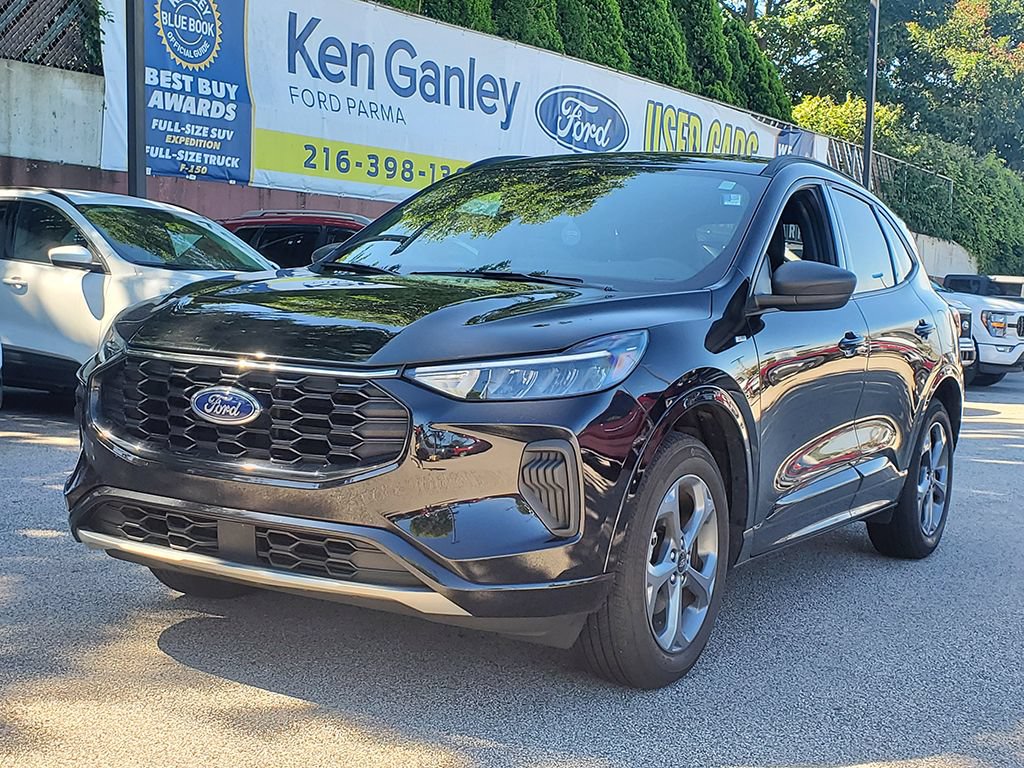 Certified 2023 Ford Escape ST-Line w/ Tech Pack #1 AWD/4WD image 1