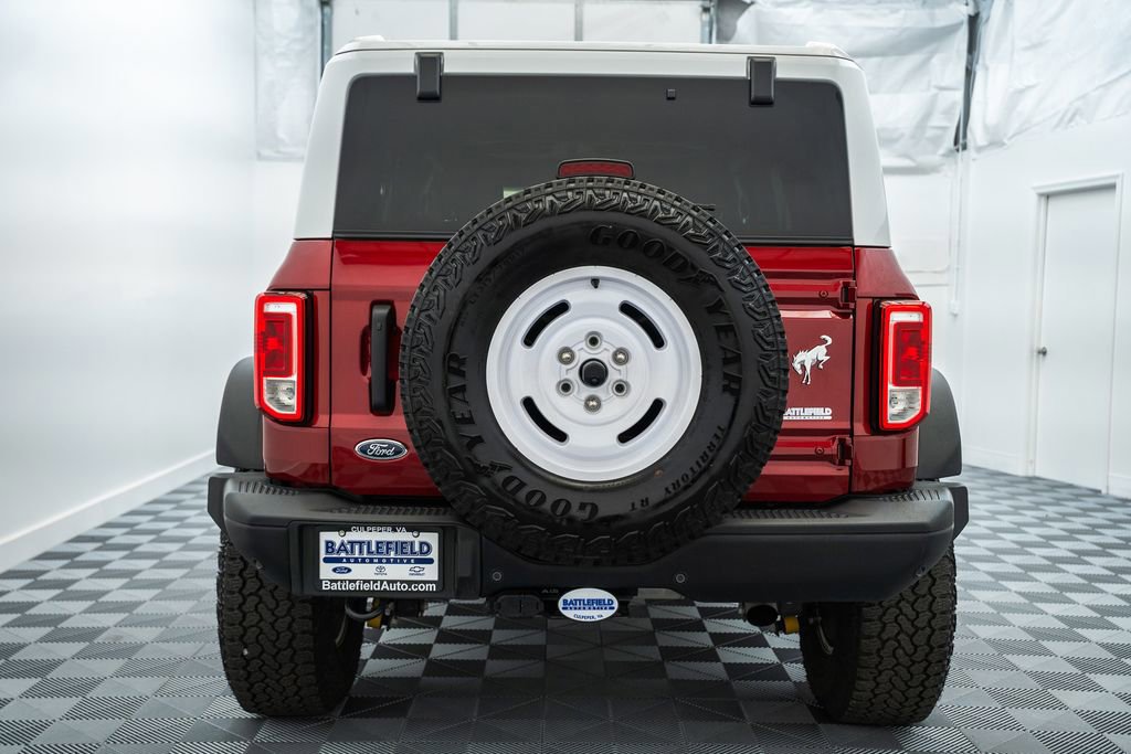 Certified 2025 Ford Bronco Heritage Edition AWD/4WD image 3