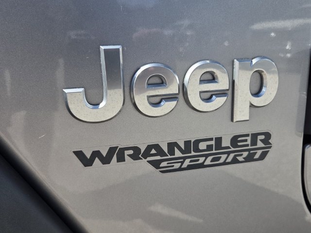 Used 2019 Jeep Wrangler Sport AWD/4WD image 13