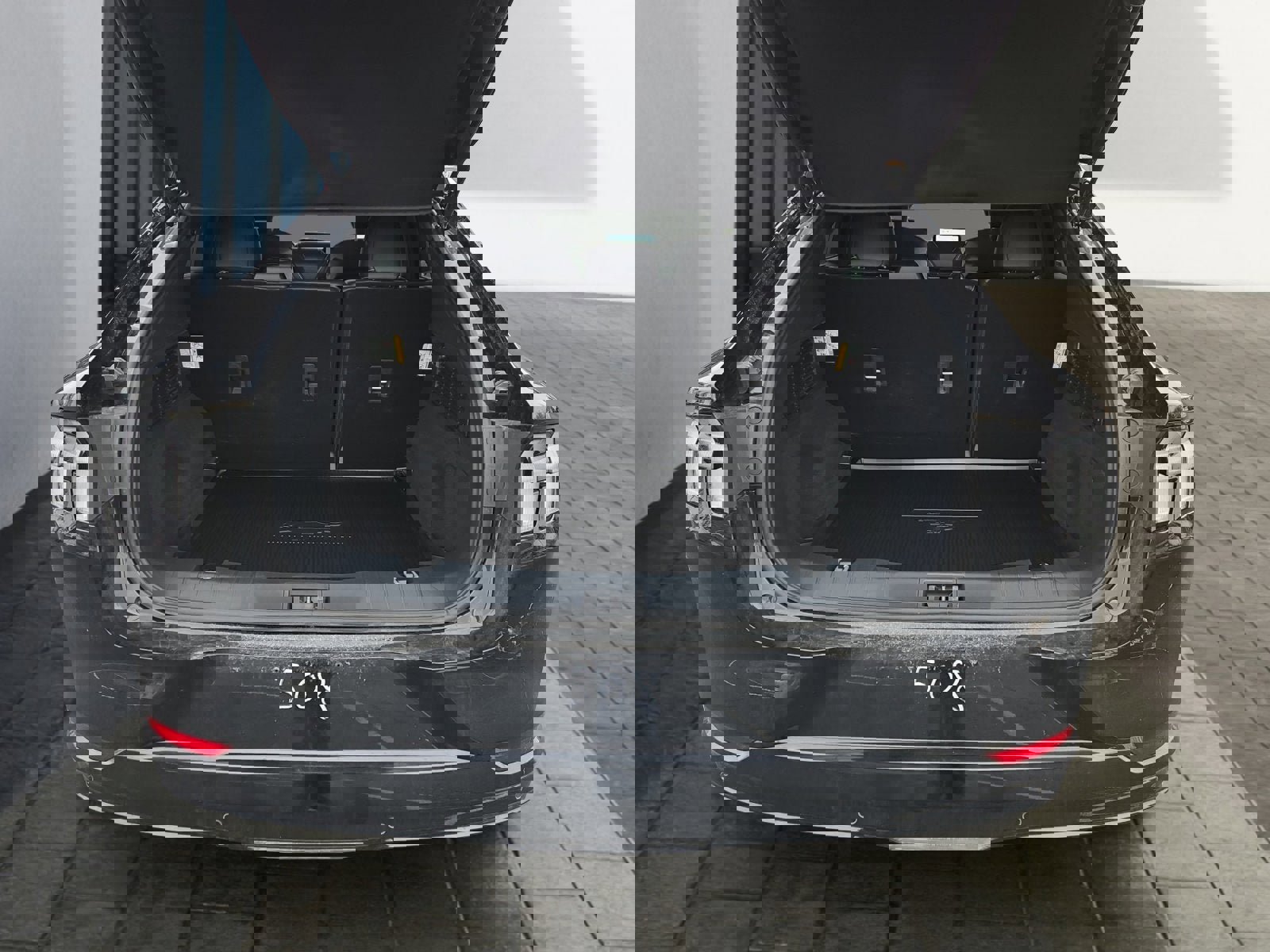 Certified 2025 Ford Mustang Mach-E GT image 26