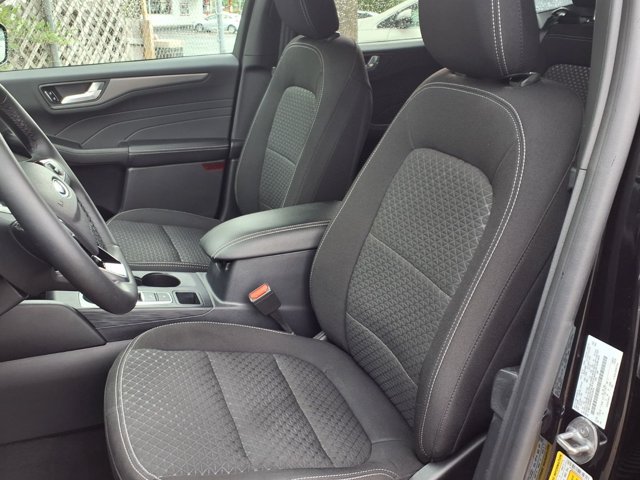 Certified 2023 Ford Escape Active w/ Tech Pack #2 FWD image 4
