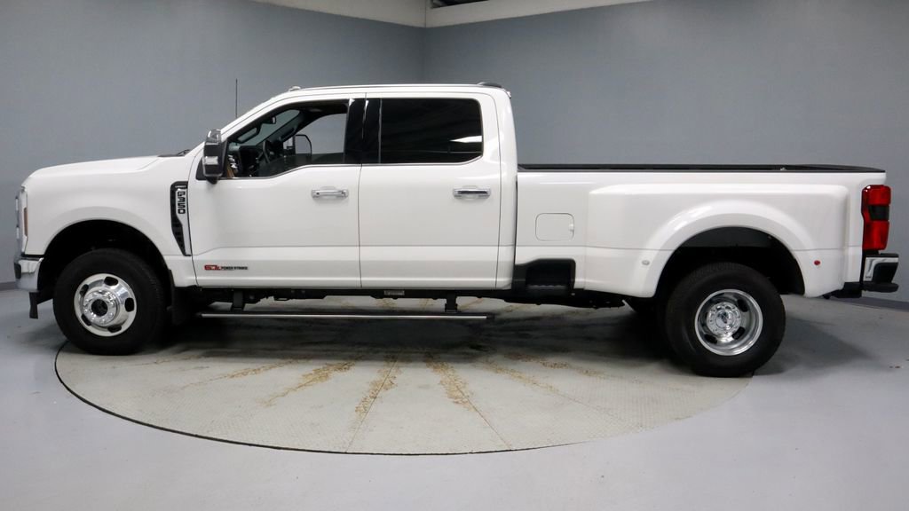 Certified 2025 Ford F350 Lariat w/ Lariat Ultimate Package AWD/4WD image 9