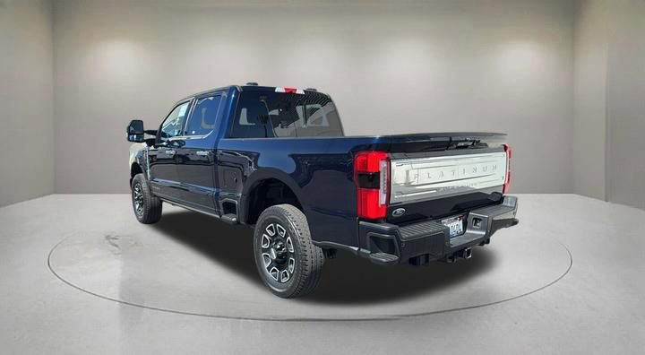 Certified 2024 Ford F250 Platinum w/ FX4 Off-Road Package AWD/4WD image 4