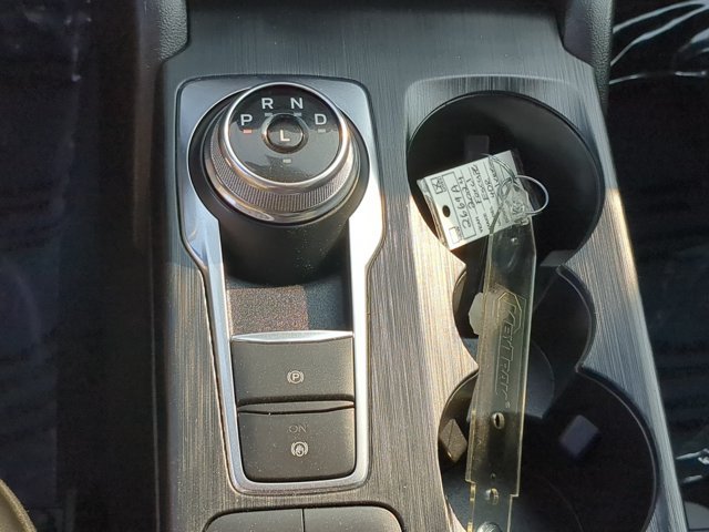 Certified 2024 Ford Escape ST-Line Select AWD/4WD image 23