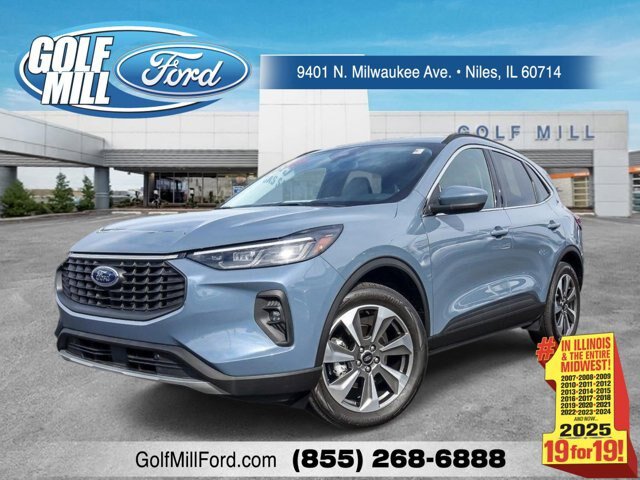 Certified 2025 Ford Escape Platinum w/ Class II Trailer Tow Package AWD/4WD image 1
