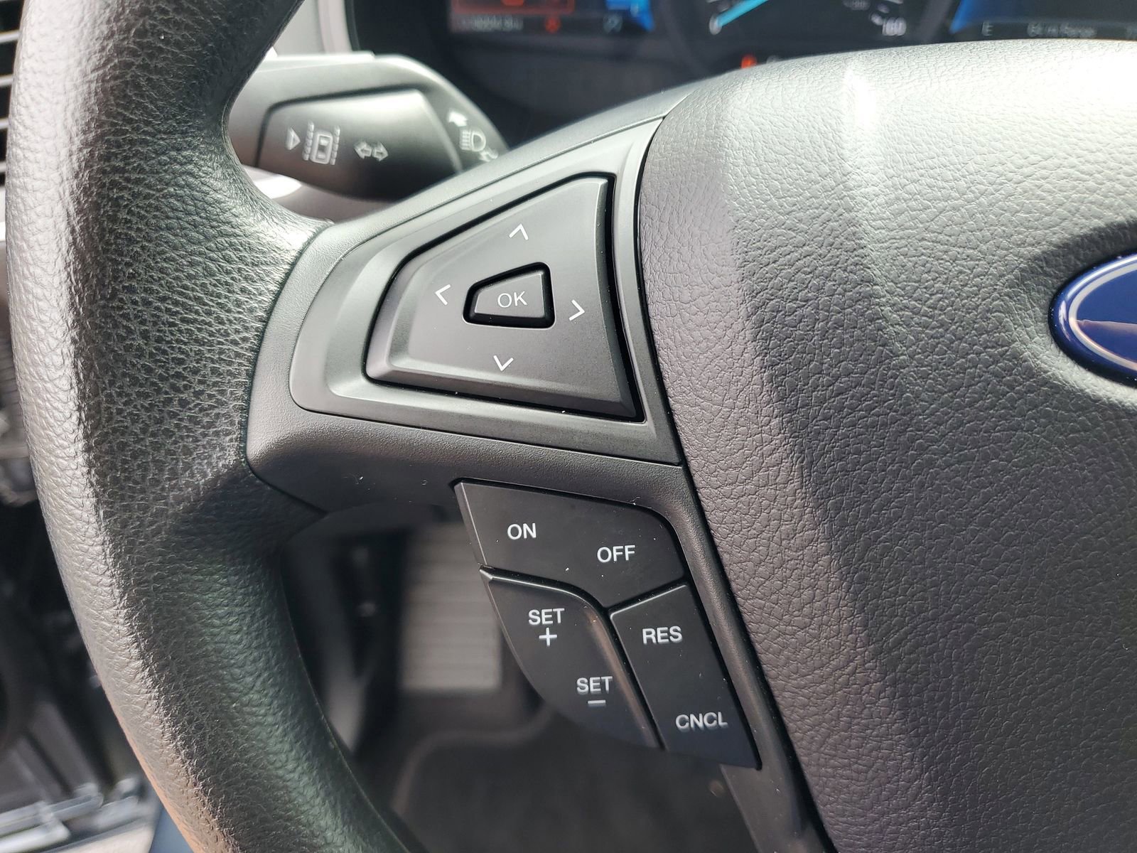 Certified 2024 Ford Edge SE image 18