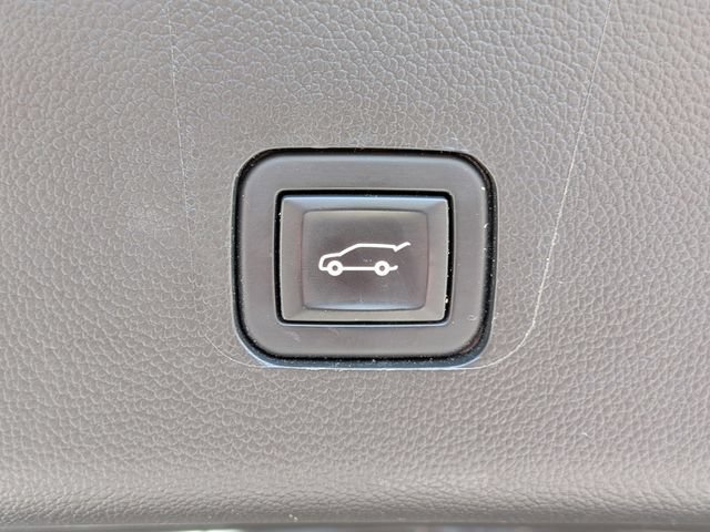 Used 2021 Chevrolet Traverse LT AWD/4WD image 19