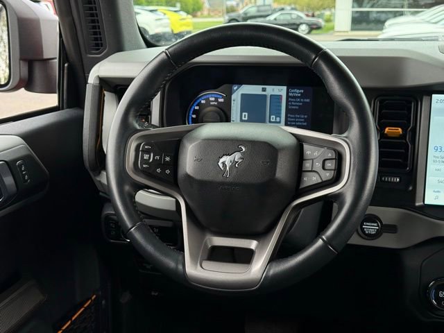 Certified 2023 Ford Bronco Badlands w/ Sasquatch Package AWD/4WD image 8