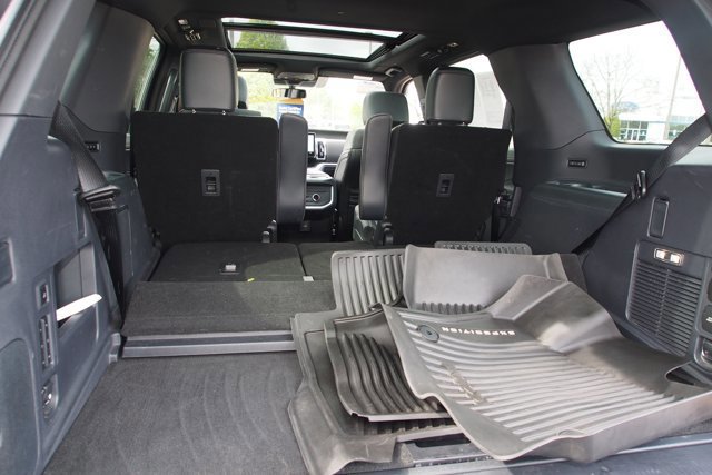 Certified 2025 Ford Expedition Platinum w/ Stealth Performance Package image 19