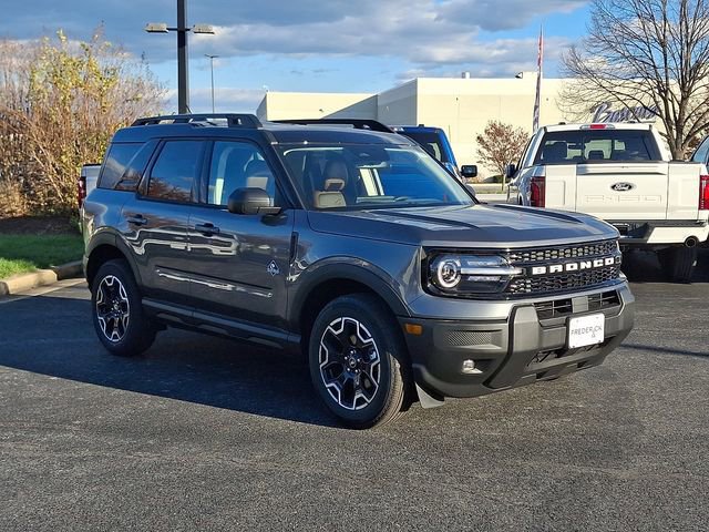 Certified 2025 Ford Bronco Sport Outer Banks AWD/4WD image 2