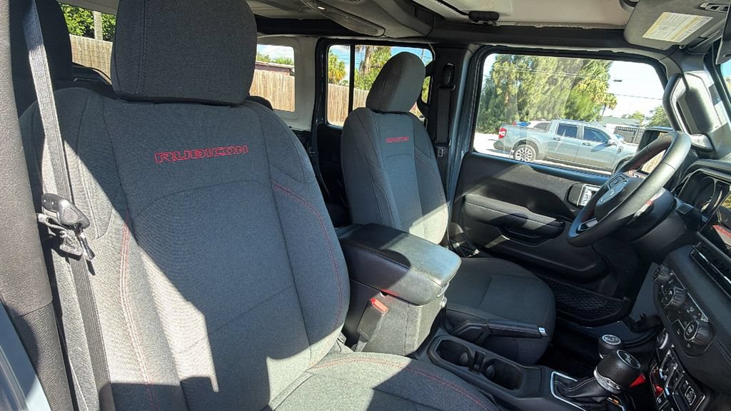 Used 2024 Jeep Wrangler Unlimited Rubicon AWD/4WD image 29