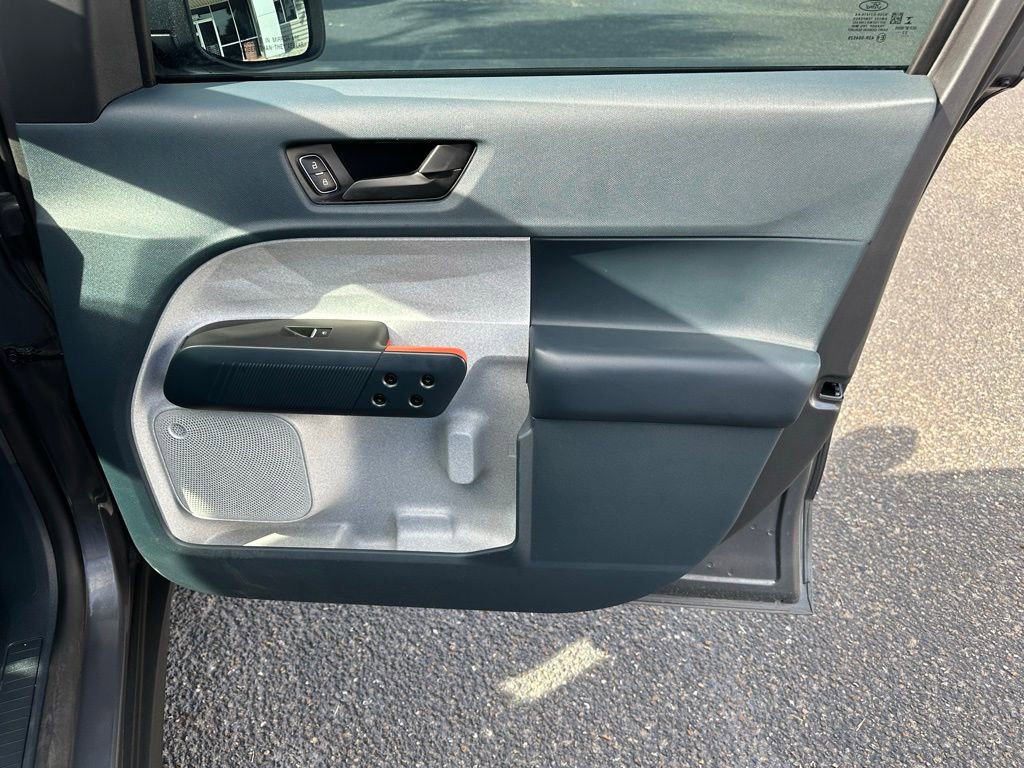 Certified 2022 Ford Maverick XLT image 20