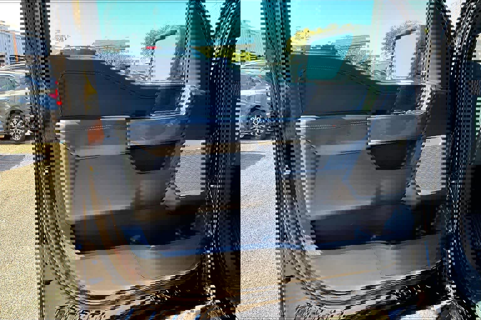 Certified 2022 Ford F150 XLT w/ Equipment Group 302A High image 22