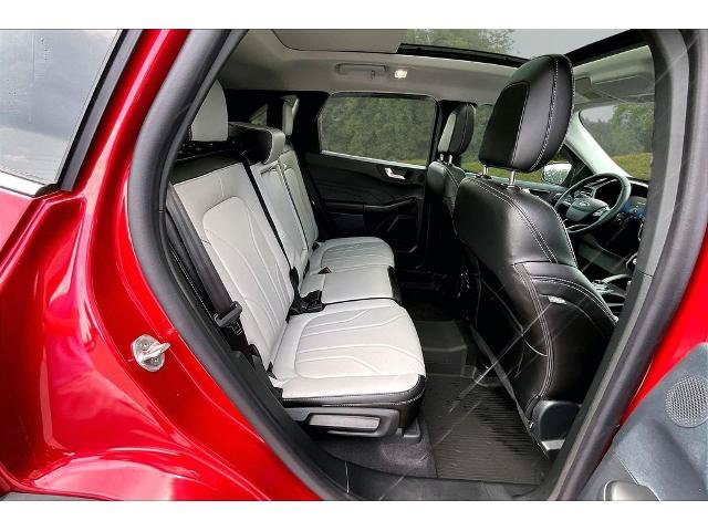 Certified 2026 Ford Escape Platinum w/ Premium Technology Package AWD/4WD image 23