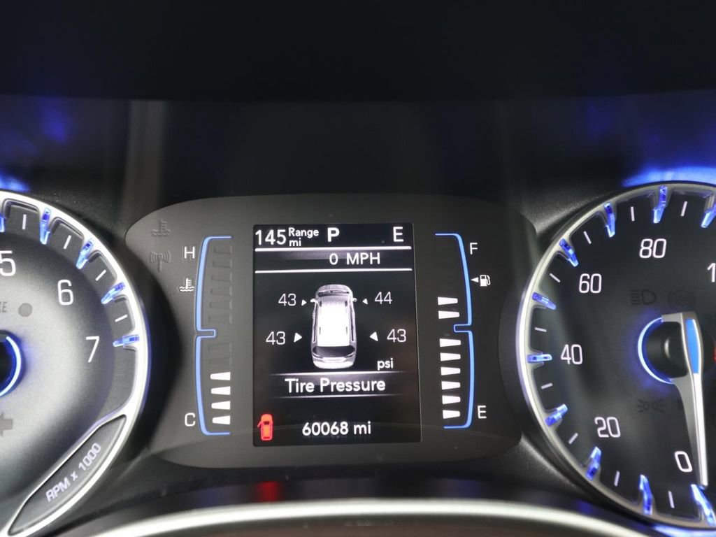 Used 2023 Chrysler Voyager LX FWD image 17