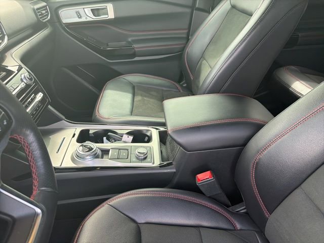 Certified 2023 Ford Explorer ST-Line image 11