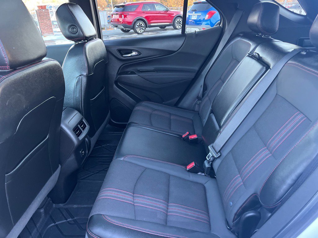 Used 2023 Chevrolet Equinox RS image 18