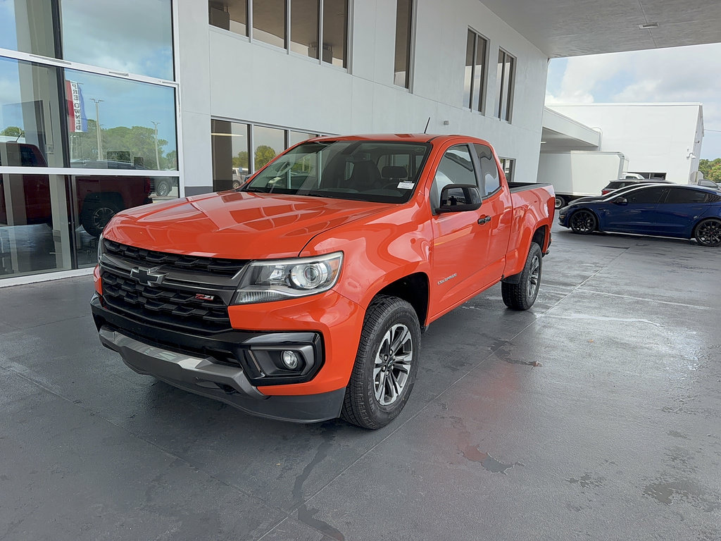 Used 2021 Chevrolet Colorado Z71 AWD/4WD image 2