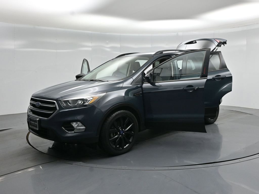 Certified 2019 Ford Escape SE AWD/4WD image 30