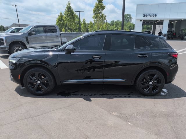 Used 2021 Buick Envision Essence w/ Sport Touring Package FWD image 2