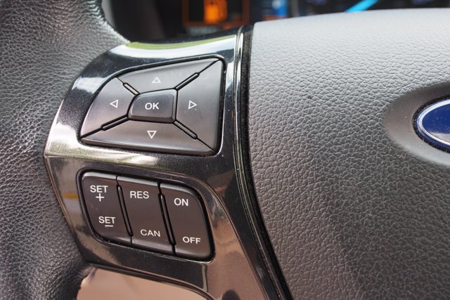 Certified 2018 Ford Explorer XLT w/ Equipment Group 202A FWD image 26