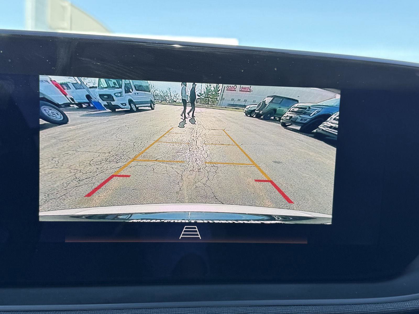 Used 2025 Buick Envista Sport Touring w/ Experience Buick Package image 18