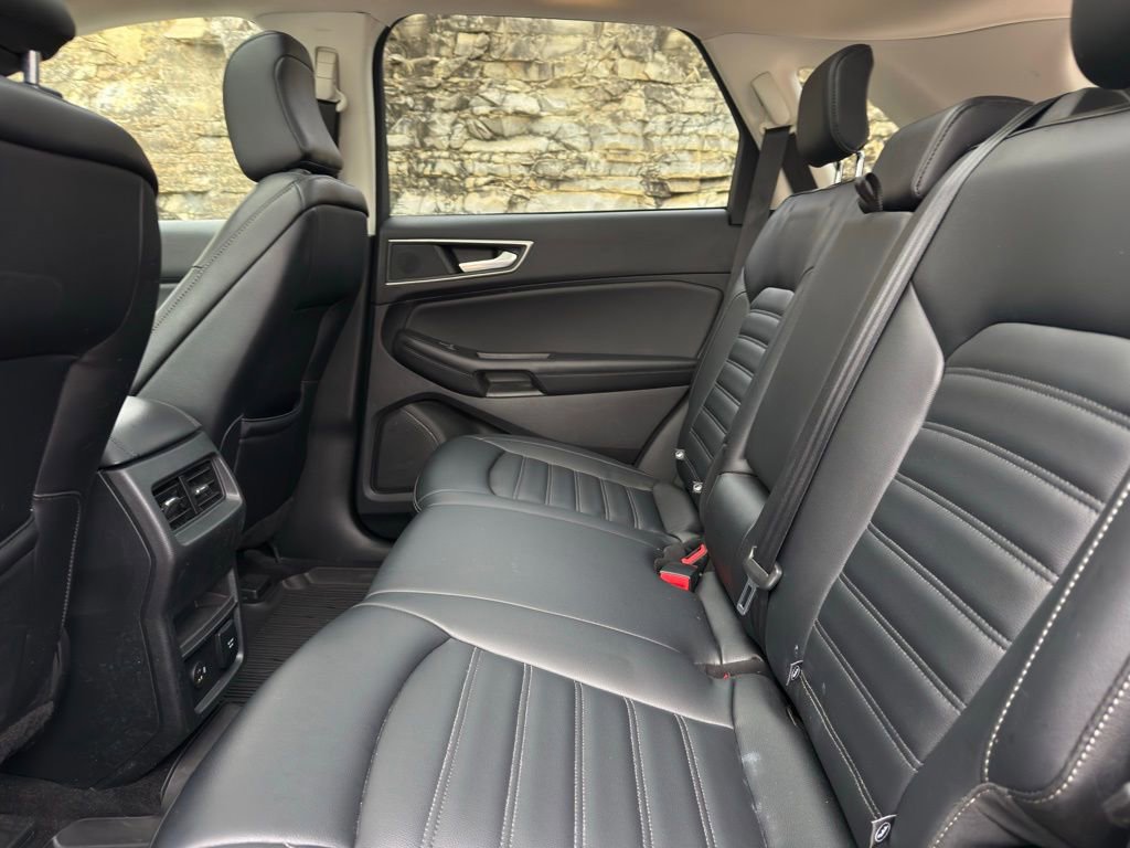 Certified 2022 Ford Edge SEL w/ Convenience Package image 12