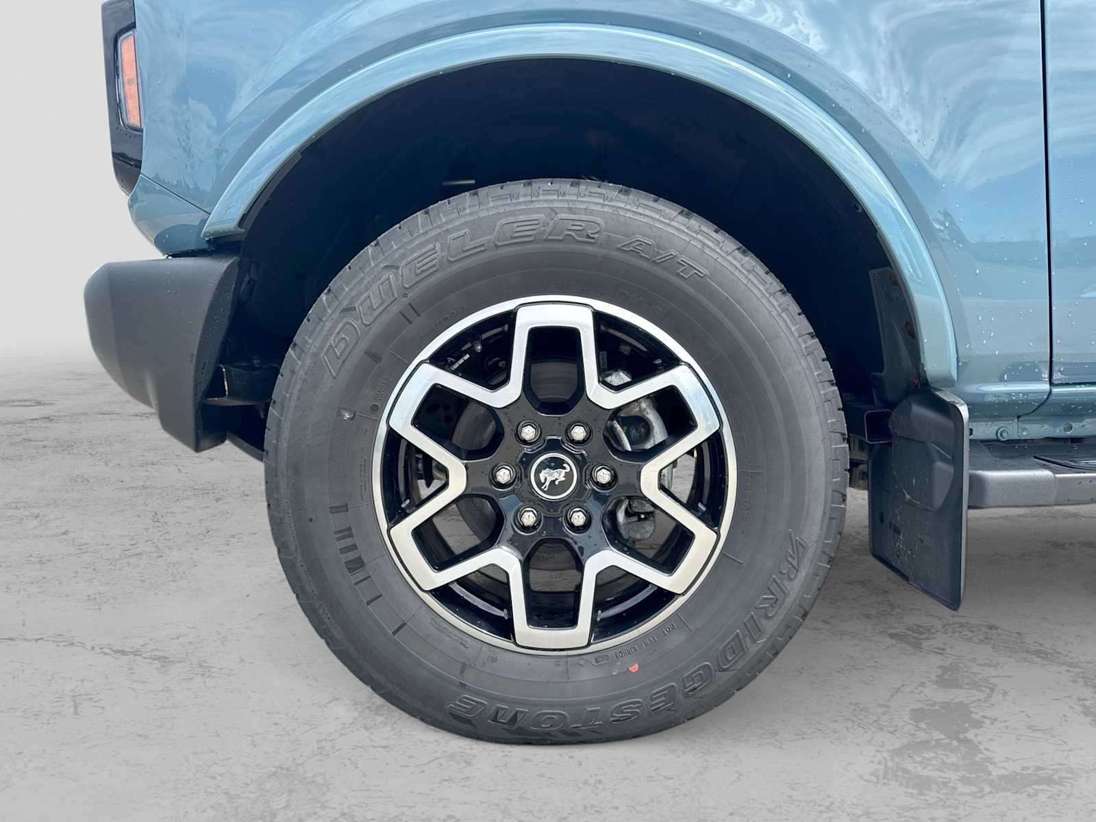 Certified 2023 Ford Bronco Outer Banks AWD/4WD image 13