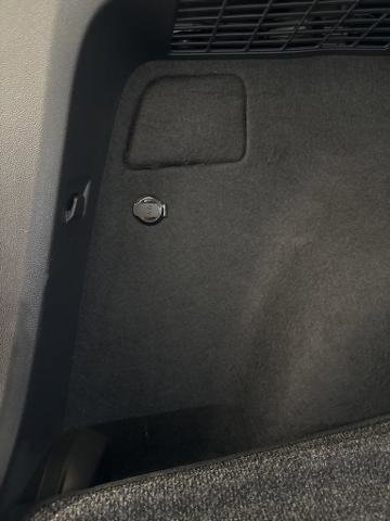 Used 2024 Volkswagen Taos SE image 8