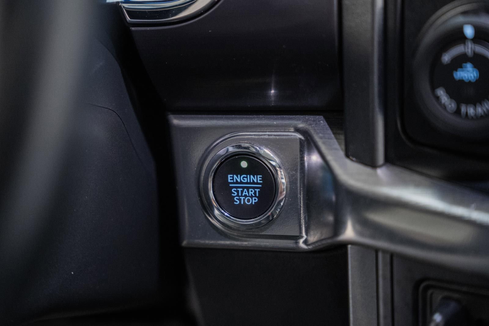 Certified 2023 Ford F150 Lariat w/ Equipment Group 502A High image 38