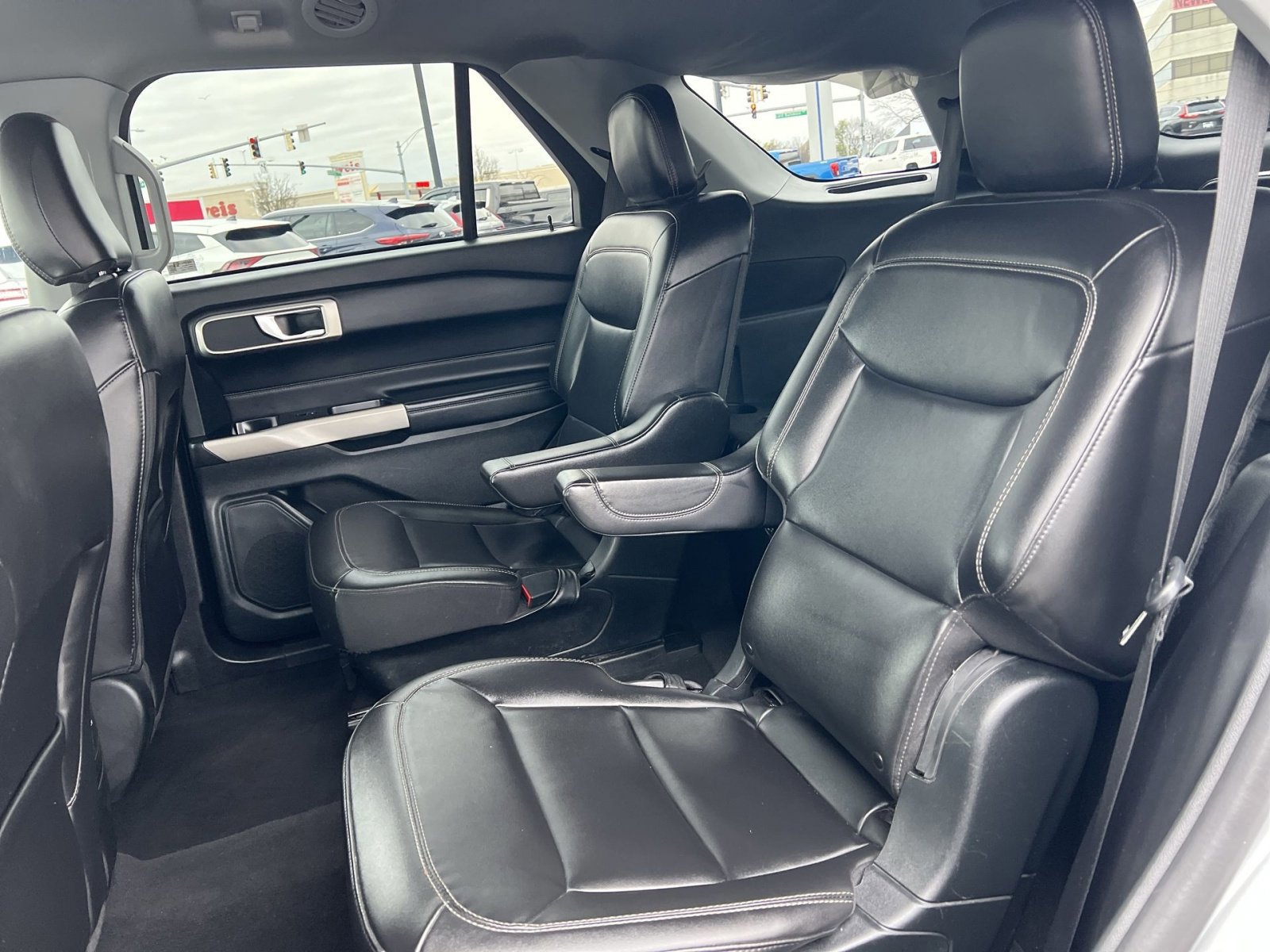 Certified 2023 Ford Explorer XLT w/ Equipment Group 202A image 23