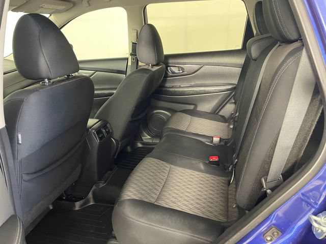Used 2018 Nissan Rogue S AWD/4WD image 17
