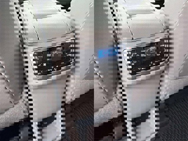 Used 2019 Toyota Highlander Limited image 18