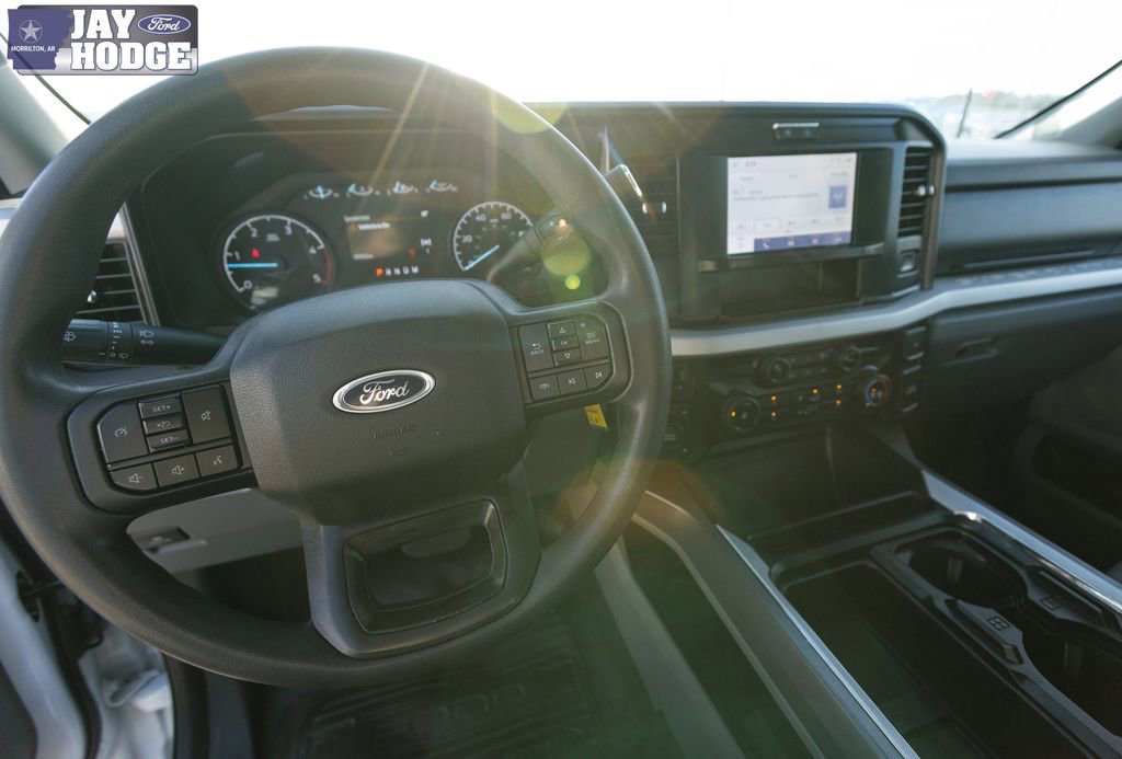 Certified 2025 Ford F450 XLT w/ 360-Degree Camera Package image 42