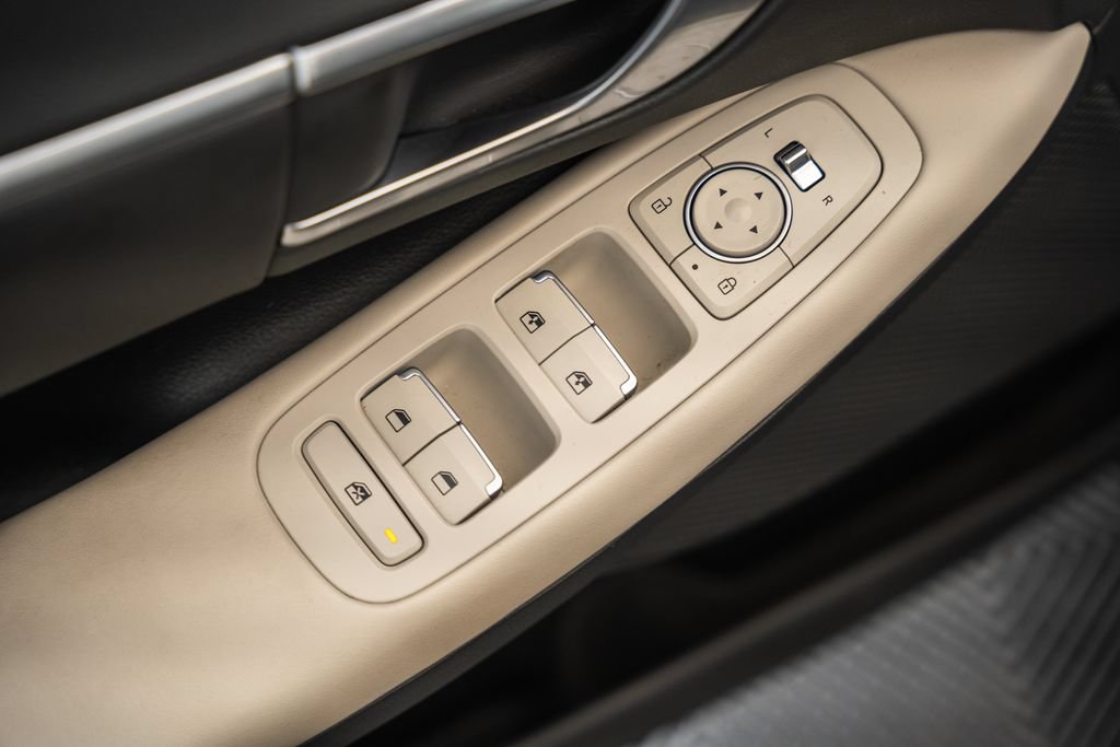 Used 2022 Hyundai Sonata SEL FWD image 38
